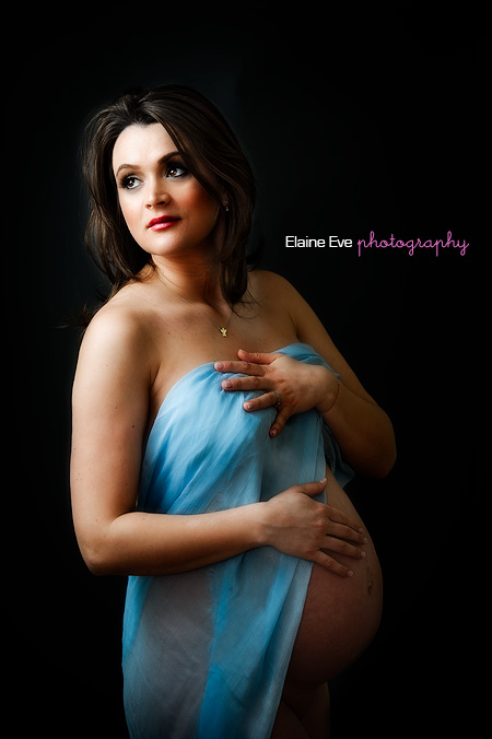 Maternity Photographer in Toronto